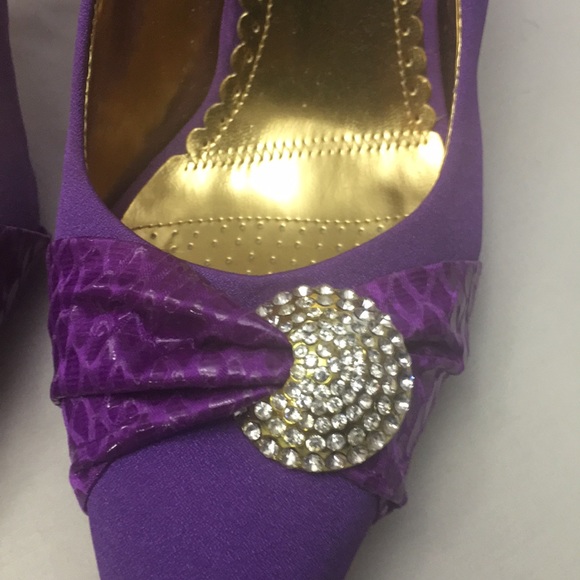 Elegant J. Renee’ Heels and J. Renee’ Purse - Picture 3 of 8